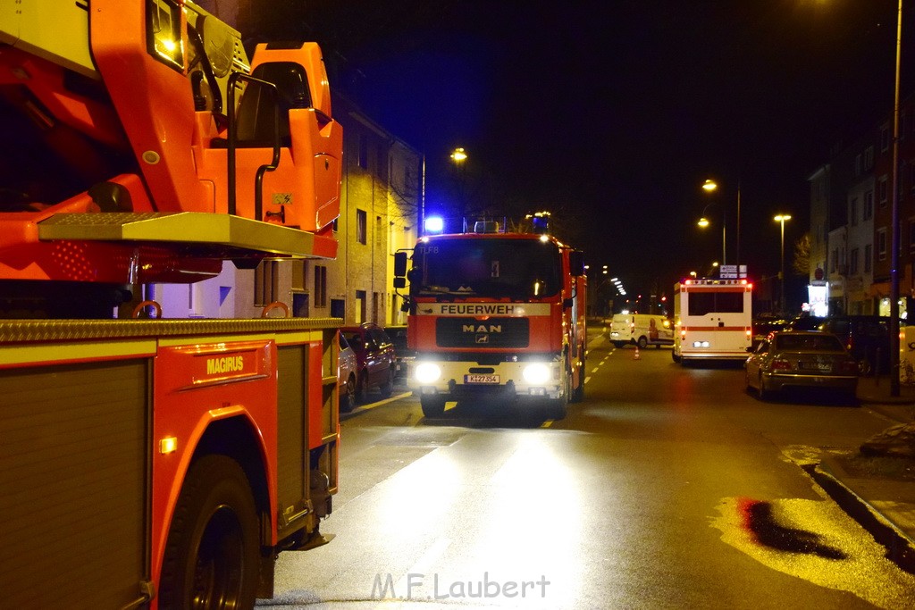 Feuer Hinterhof Garagen Koeln Hoehenberg Olpenerstr P025.JPG - Miklos Laubert